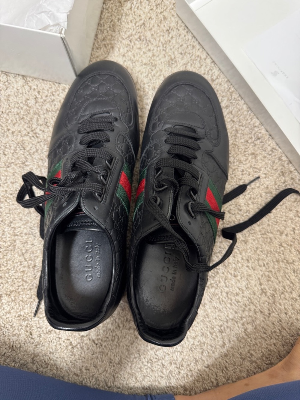 Gucci Black Leather Men’s Low-Top Sneaker with Red and Green Web